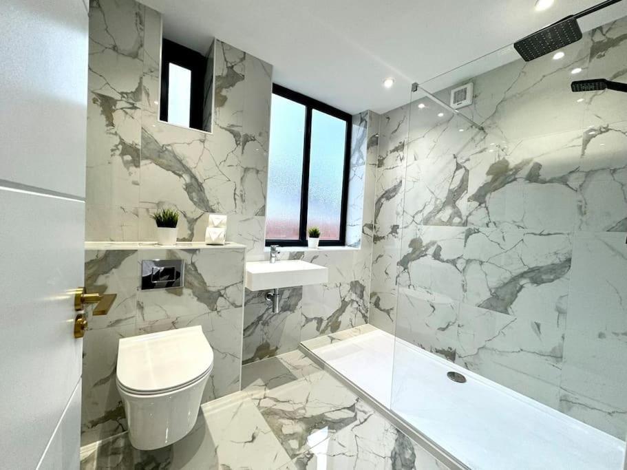 3Br Westbourne Delight - Near Beach & Bournemouth! Esterno foto